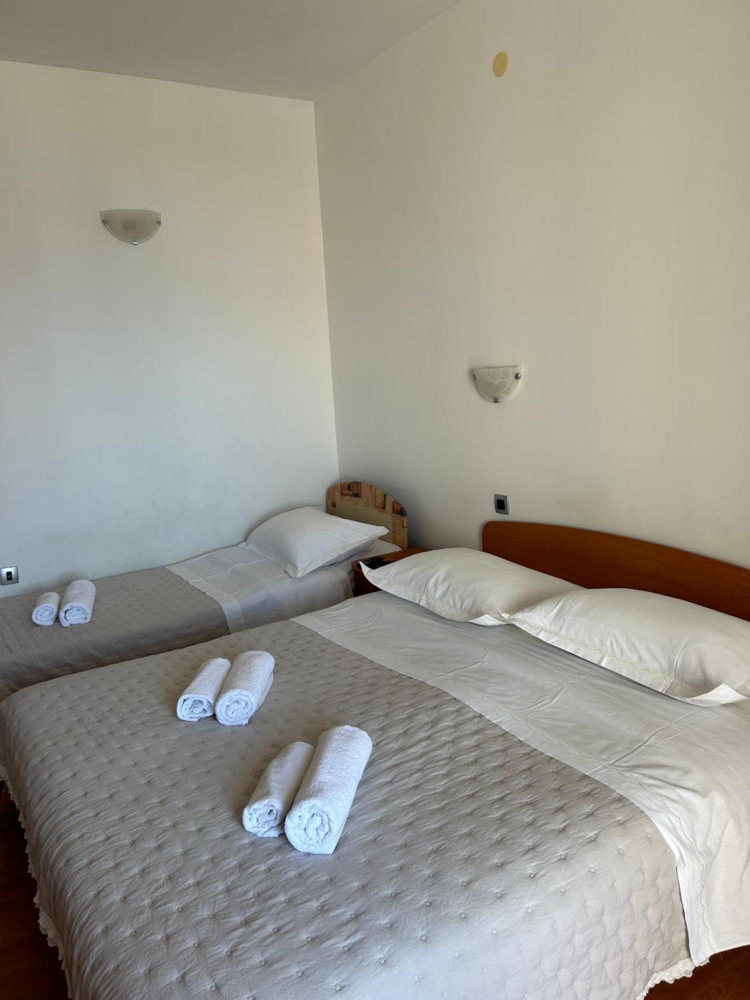 Apartmani Baki Podstrana Bagian luar foto