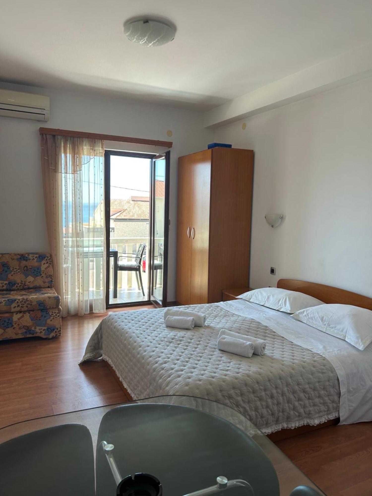 Apartmani Baki Podstrana Bagian luar foto